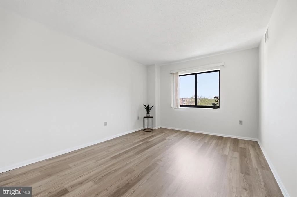 Photo of Unit 21006 at 15107 INTERLACHEN DRIVE
