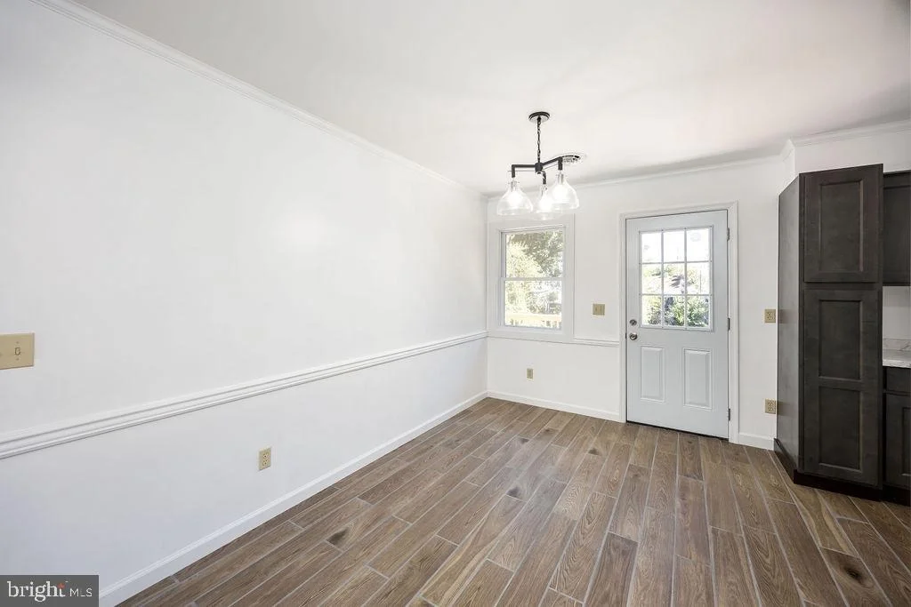 Photo of 813 PRICE ROAD