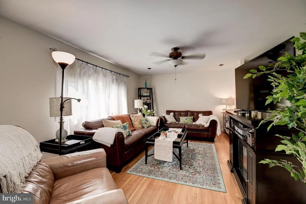 Photo of 1120 DEVERE DRIVE