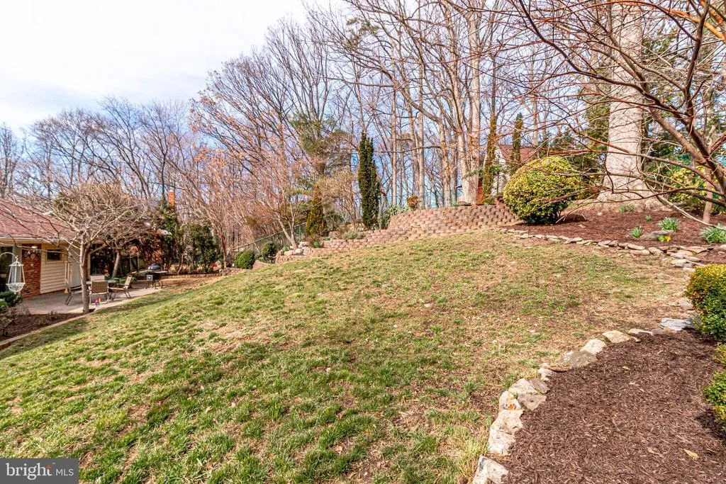 Photo of 919 JUNIPER PLACE