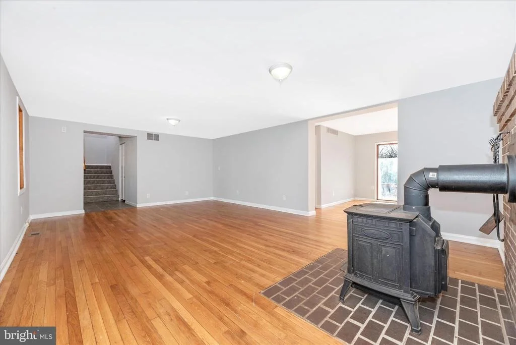 Photo of 21810 BIG WOODS ROAD