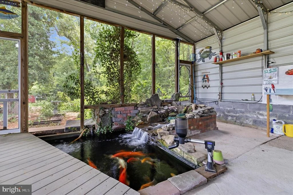 Photo of 8517 NEW CUT ROAD