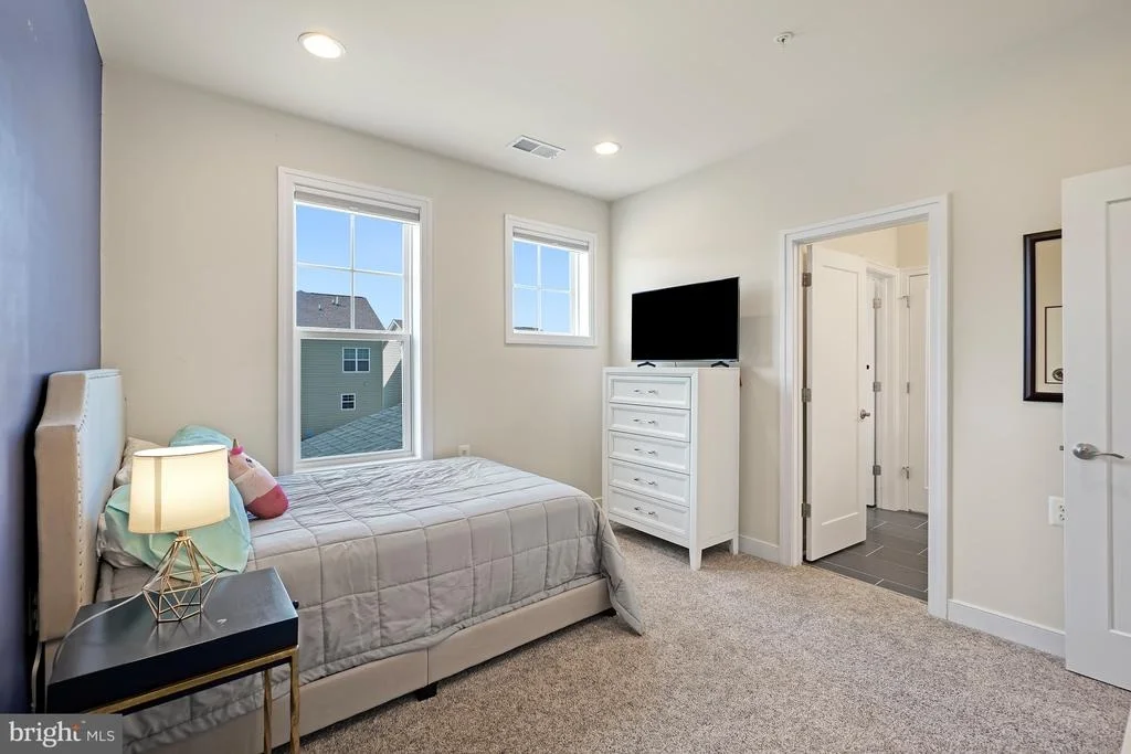 Photo of 11063 EMERALD CROWN DRIVE