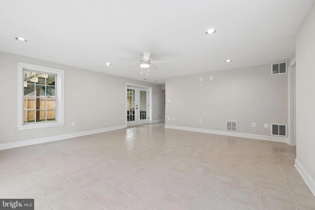 Photo of 5842 RIVERSIDE DRIVE