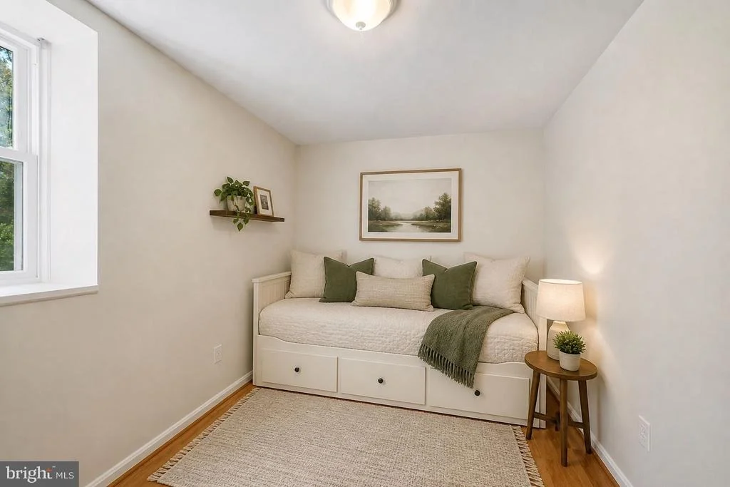 Photo of 9437 REACH ROAD