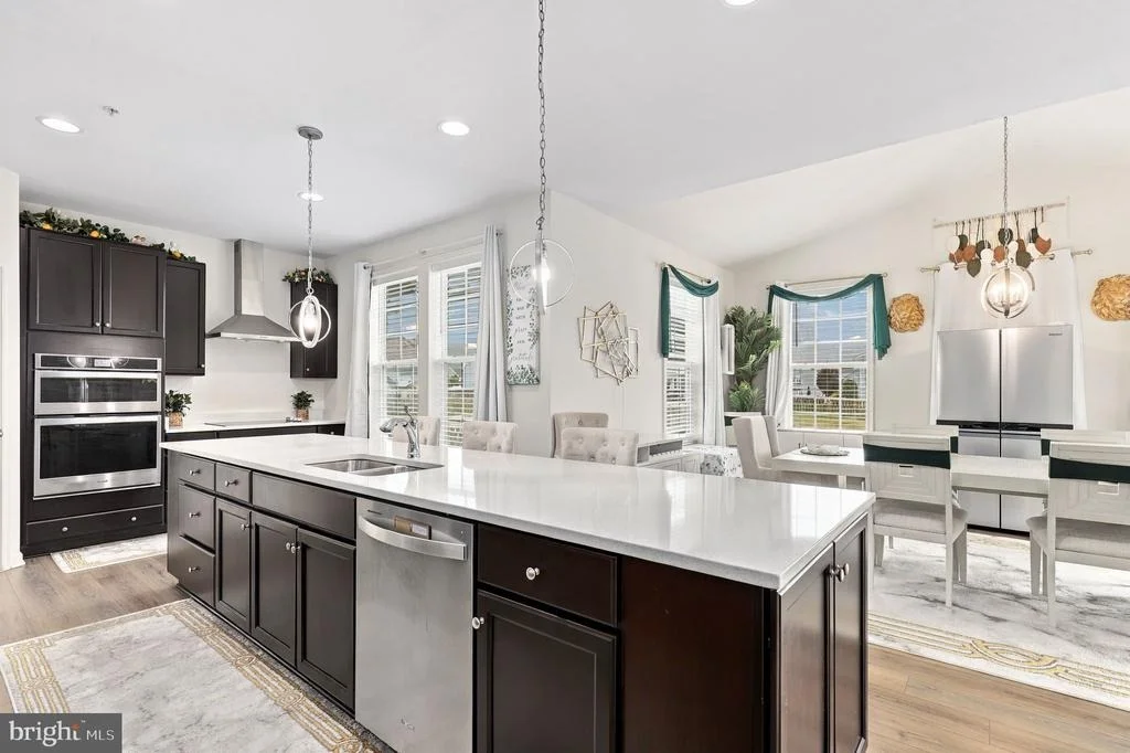 Photo of 18316 PETWORTH CIRCLE