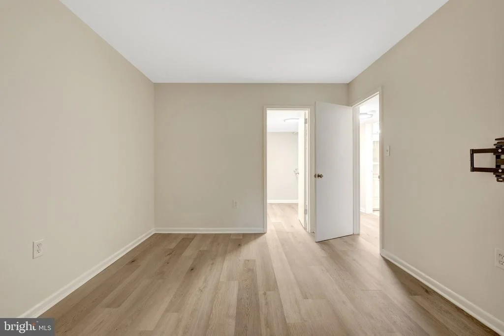 Photo of Unit 1B at 1403 NORTHGATE