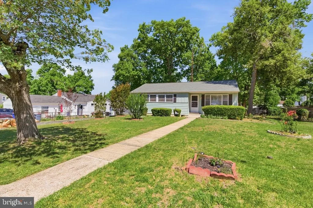 Photo of 9516 PARK AVENUE