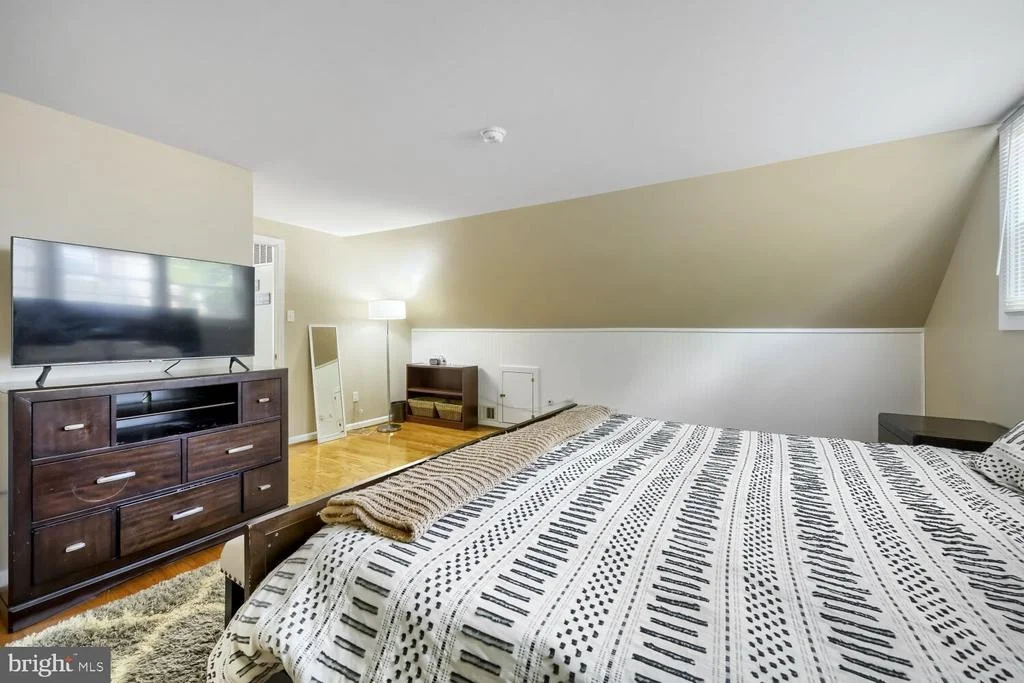 Photo of 13459 OVERBROOK LANE