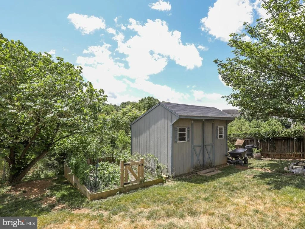 Photo of 11121 SUFFOLK DRIVE