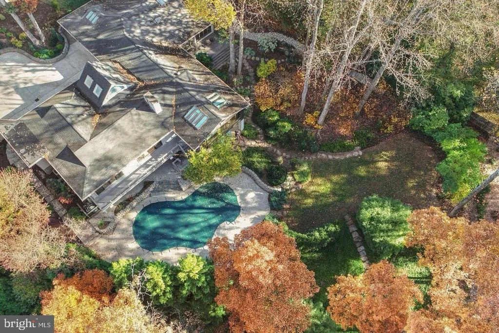 Photo of 15130 SPRINGFIELD ROAD