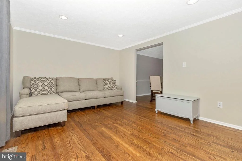 Photo of 1101 WINDMILL LANE