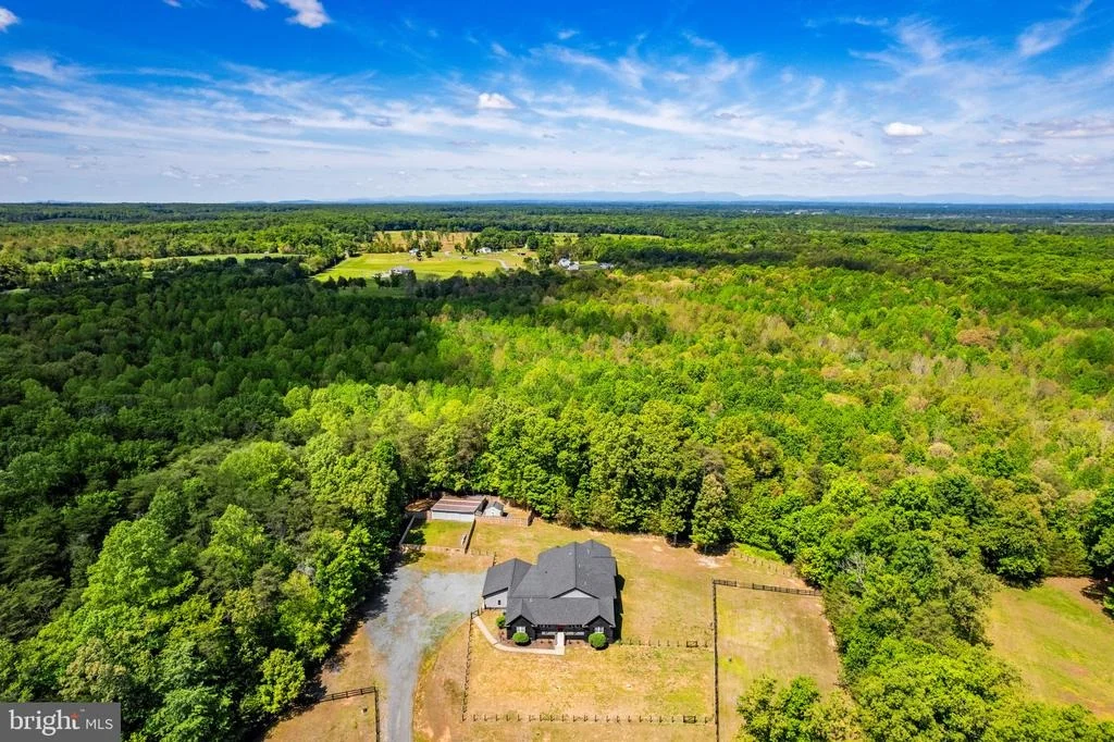 Photo of 11597 YEATS DRIVE
