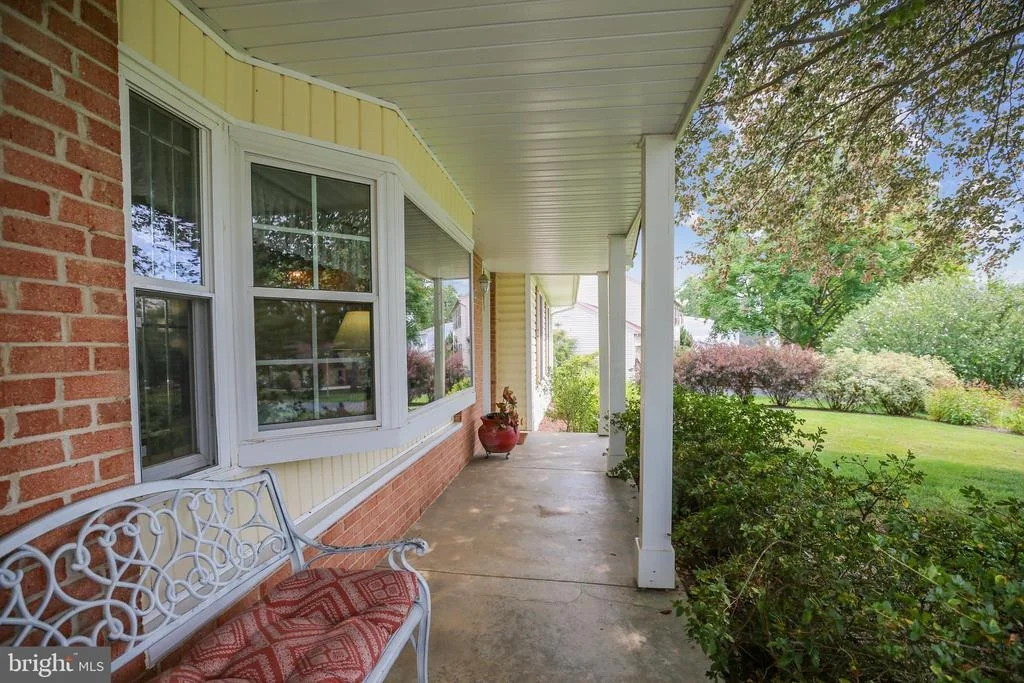 Photo of 15225 CENTERGATE DRIVE