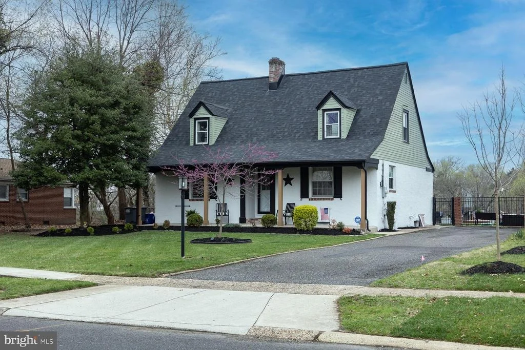 Photo of 15 KENDALL BOULEVARD