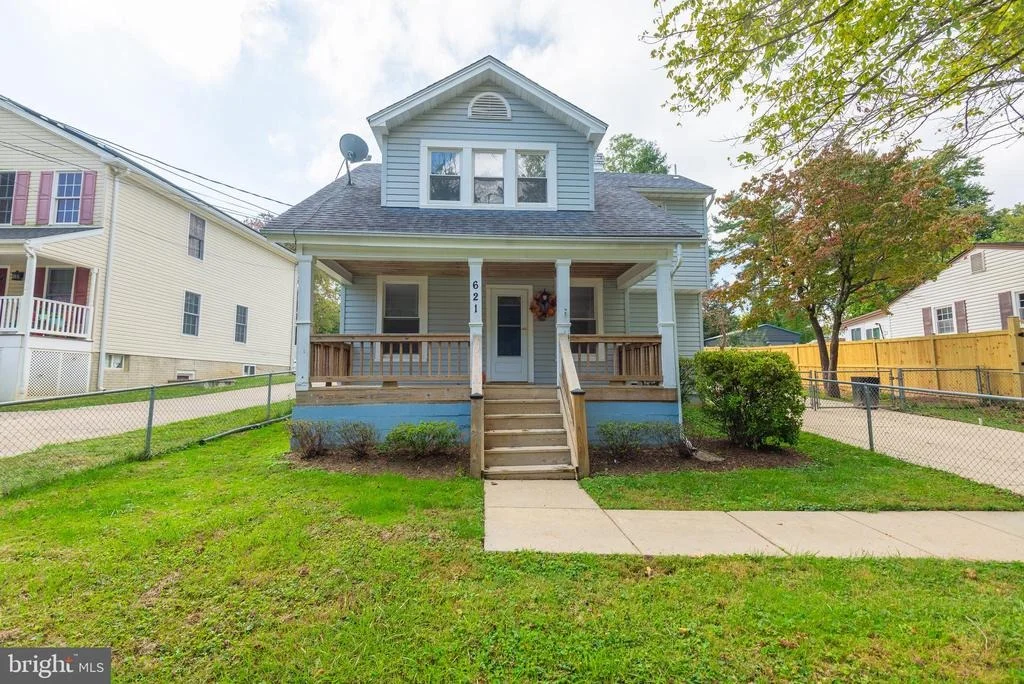 Photo of 621 HOLLYWOOD AVENUE