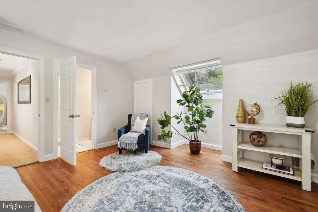 Photo of 9939 BENTCROSS DRIVE