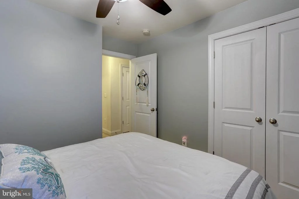 Photo of 5901 LYNBROOK ROAD