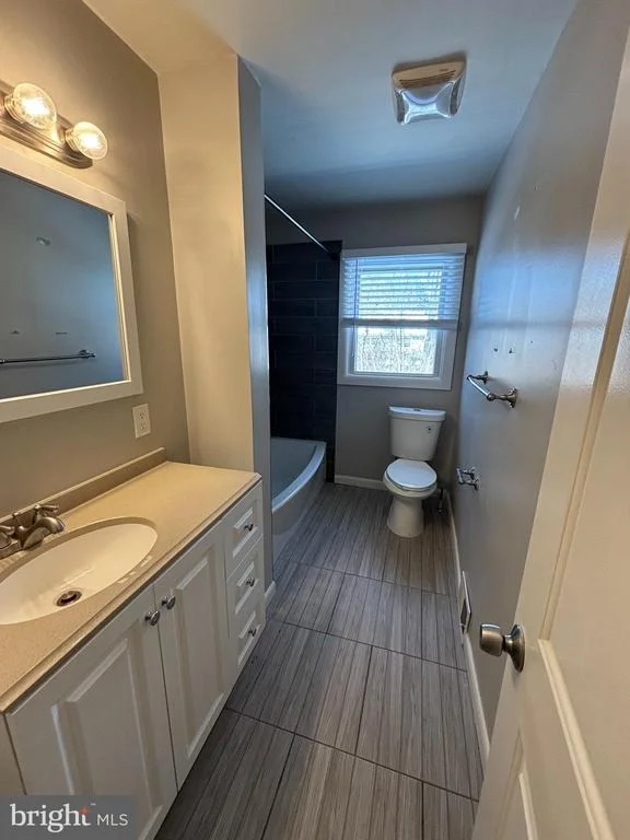 Photo of 102 GINGER AVENUE