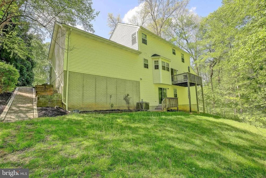 Photo of 10945 TWO SISTERS LANE