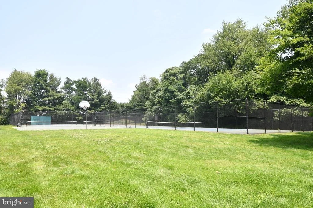 Photo of 8100 LANDFALL COURT