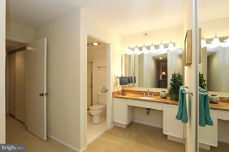 Photo of Unit 2804 at 15107 INTERLACHEN DRIVE