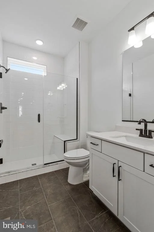 Photo of 2000 ARAM DRIVE