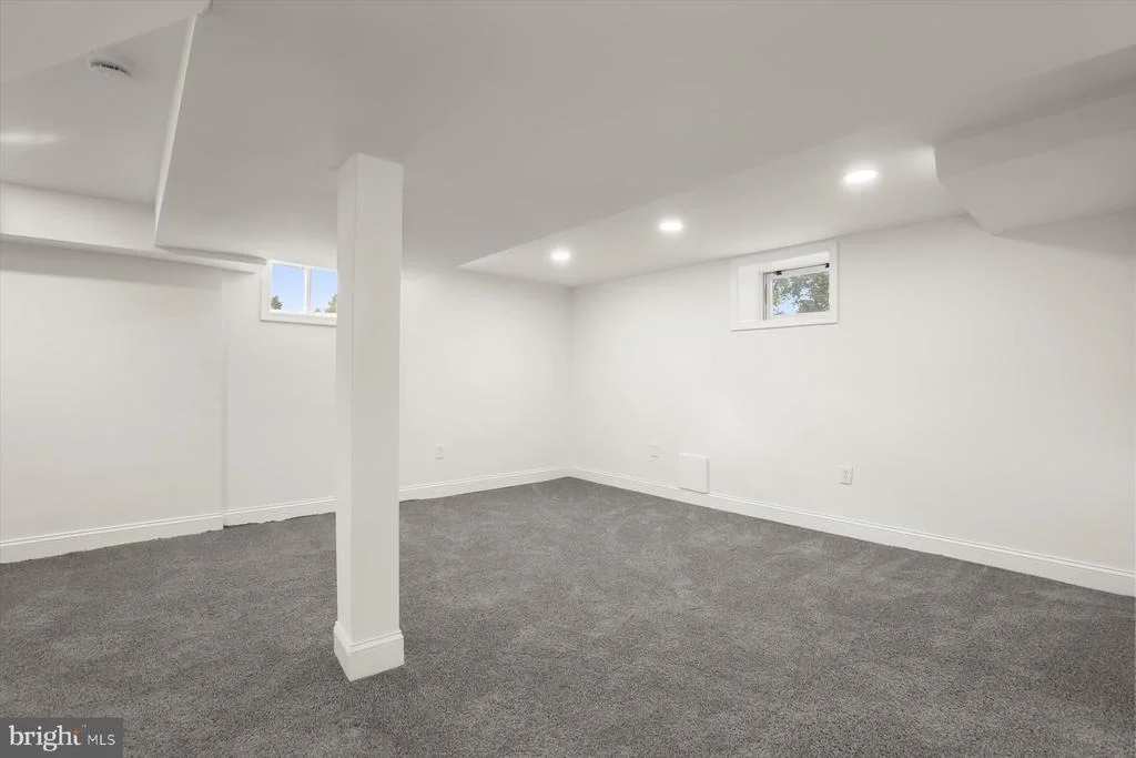 Photo of 6521 RIDGE ROAD