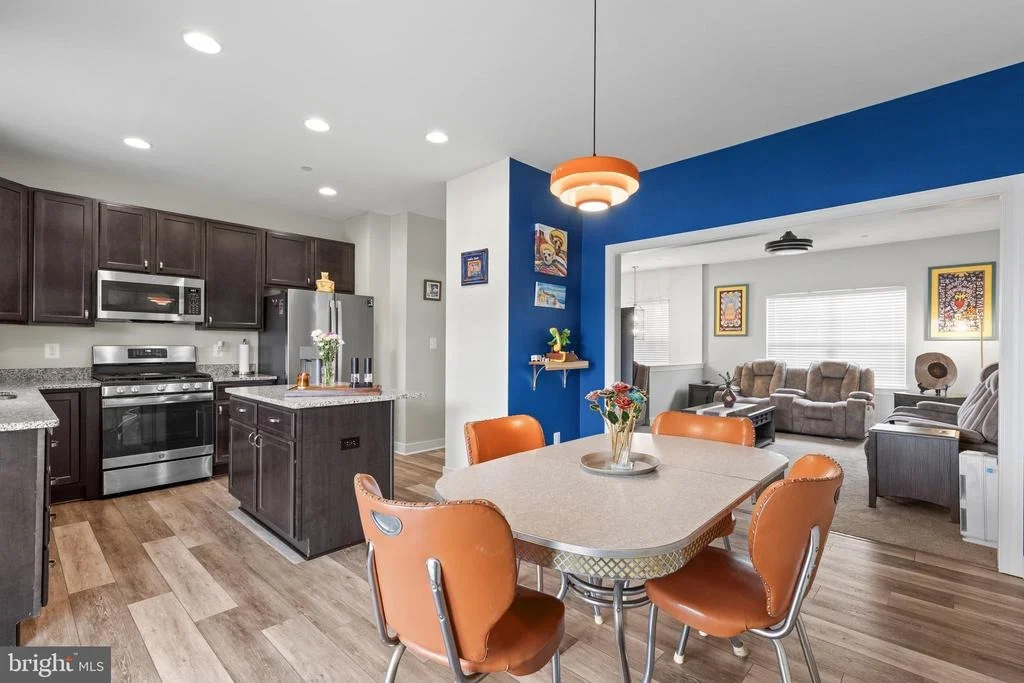 Photo of 145 REGULATOR DRIVE N