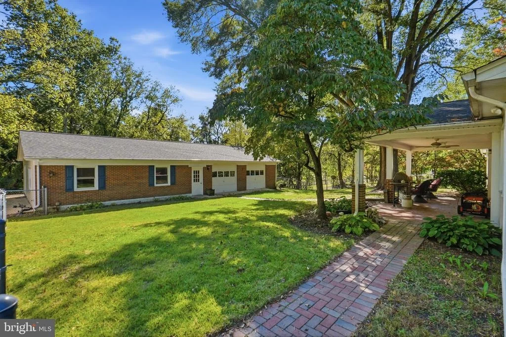 Photo of 15211 CANDY HILL ROAD