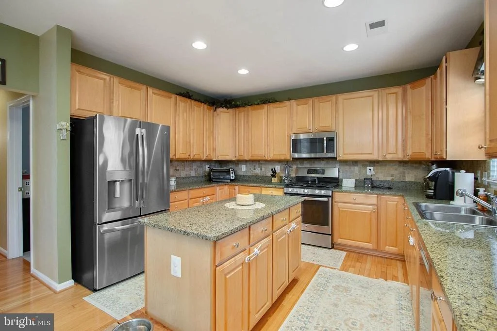 Photo of 8304 TENBROOK DRIVE