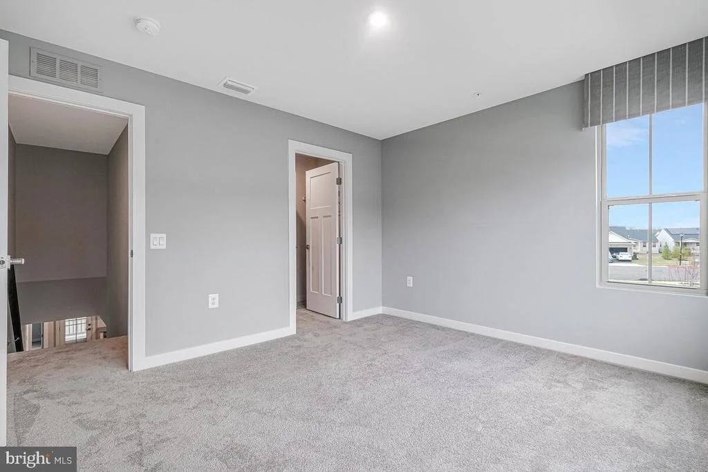 Photo of 14380 LONGHOUSE LOOP