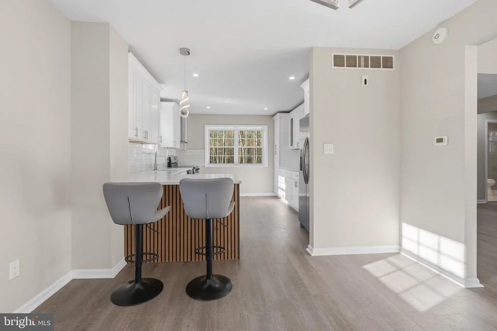 Photo of 221 OAK LANE