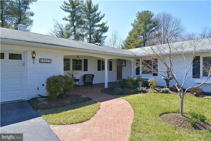 Photo of 14009 BETHPAGE LANE