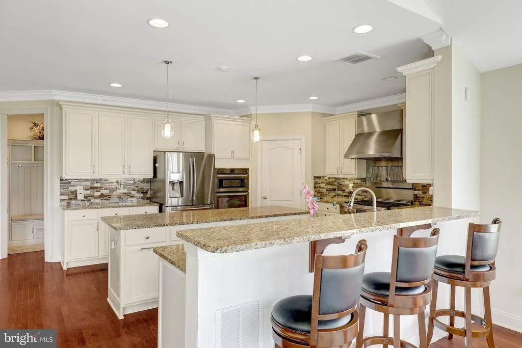 Photo of 24337 EAGLES LANDING PLACE