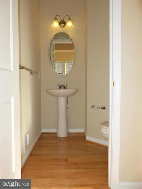 Photo of 2424 KNAPPS WAY