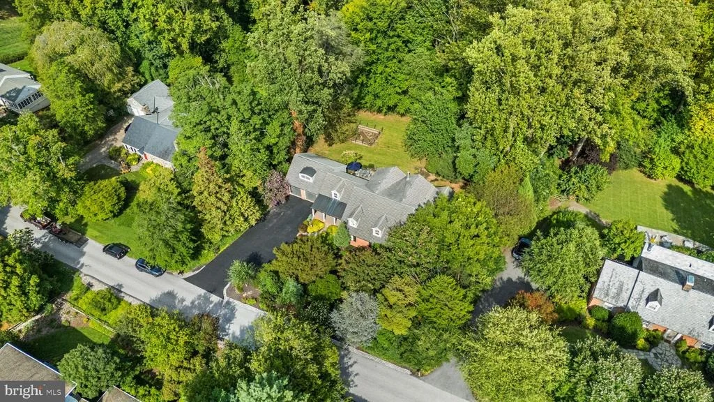 Photo of 6521 DARNALL ROAD
