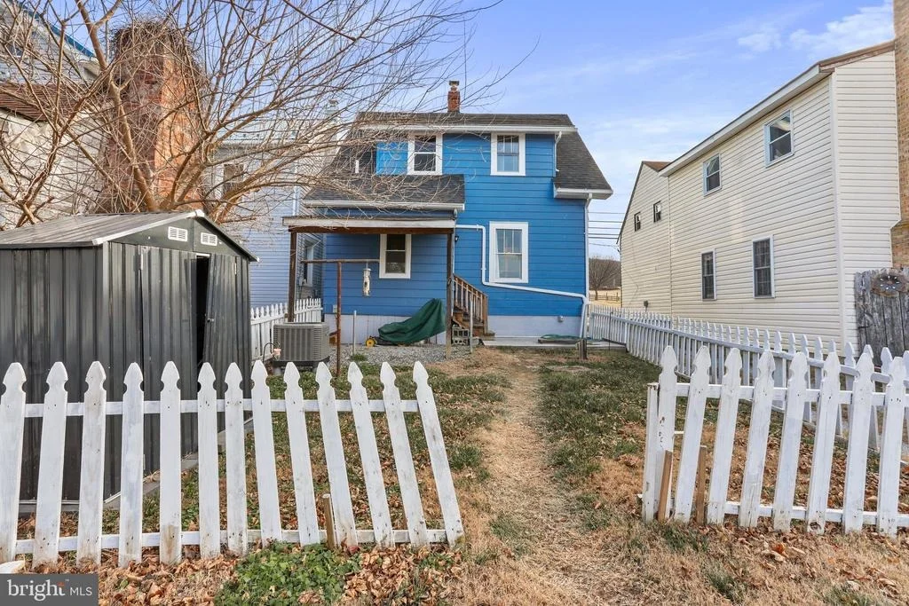 Photo of 8118 MAPLEVILLE ROAD