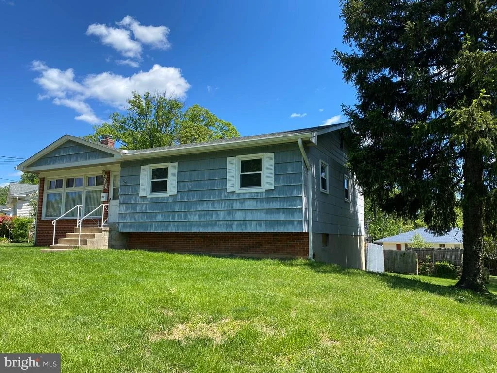 Photo of 13901 BAUER DRIVE