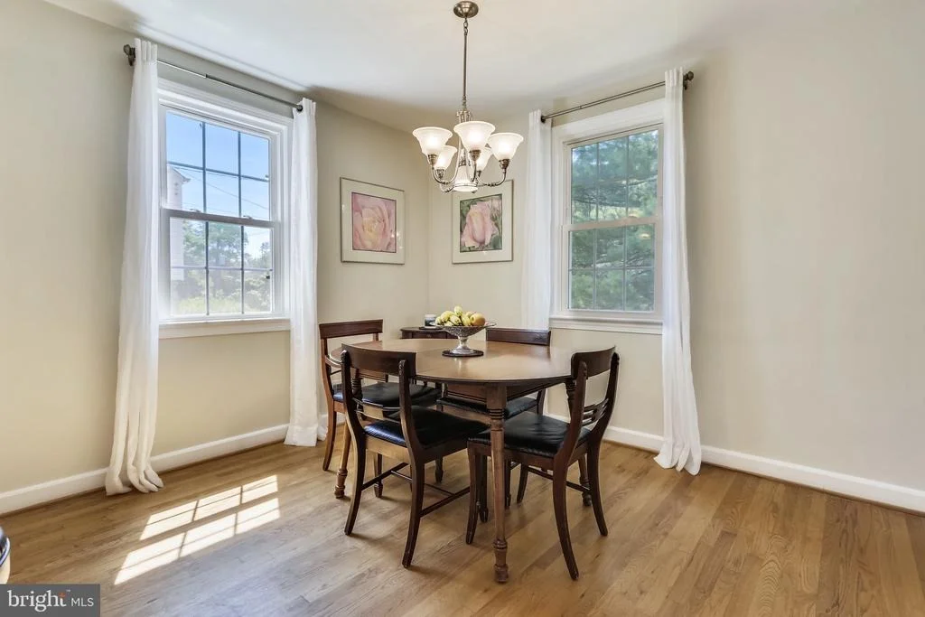 Photo of 2413 CHURCHILL ROAD