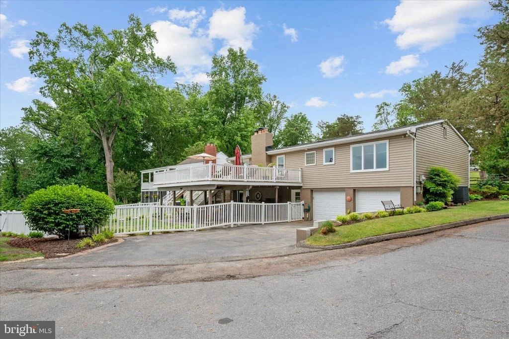 Photo of 508 WALNUT DRIVE