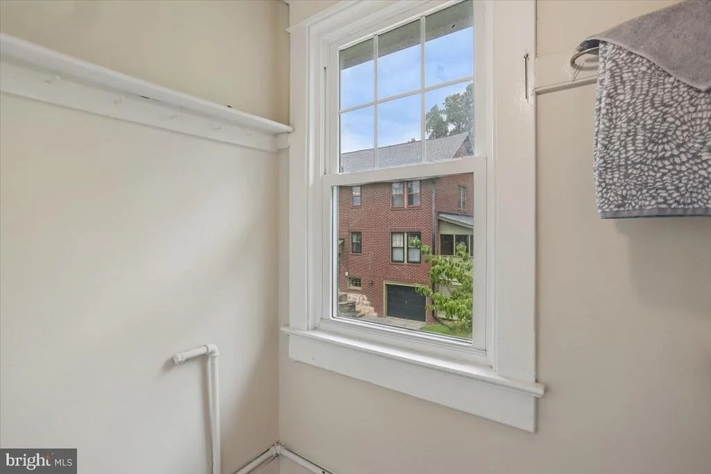 Photo of 9501 COLESVILLE ROAD