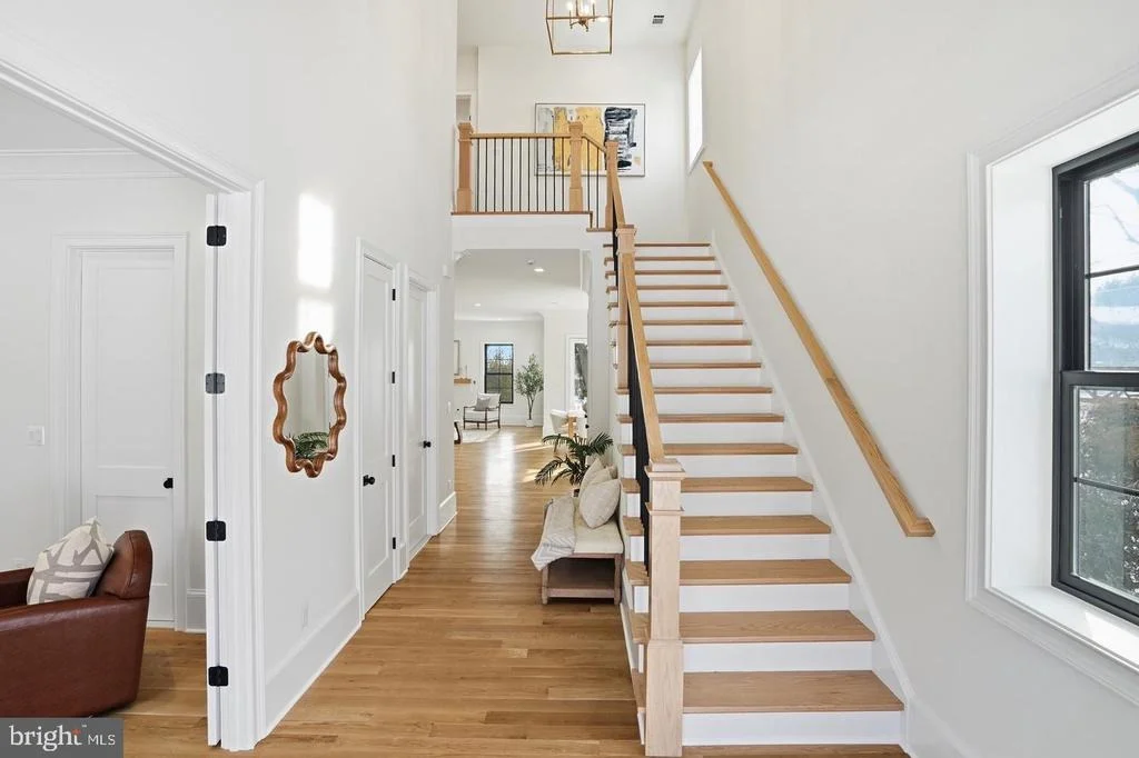 Photo of 6512 WILLIAMSBURG BOULEVARD