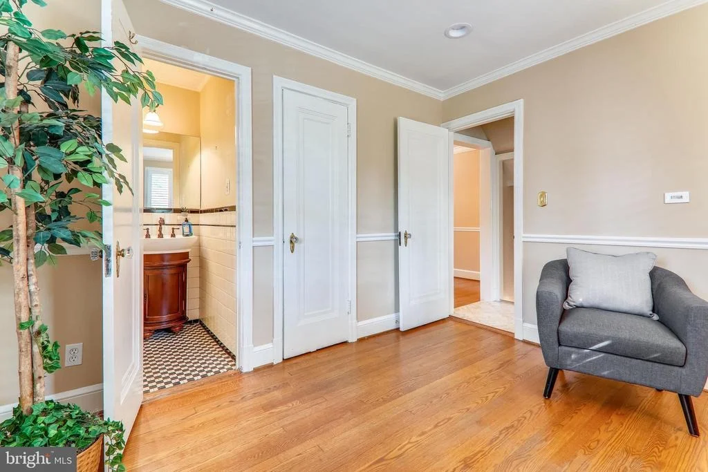Photo of 8605 SPRINGVALE ROAD