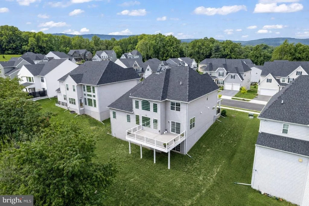 Photo of 2754 HILLFIELD DRIVE
