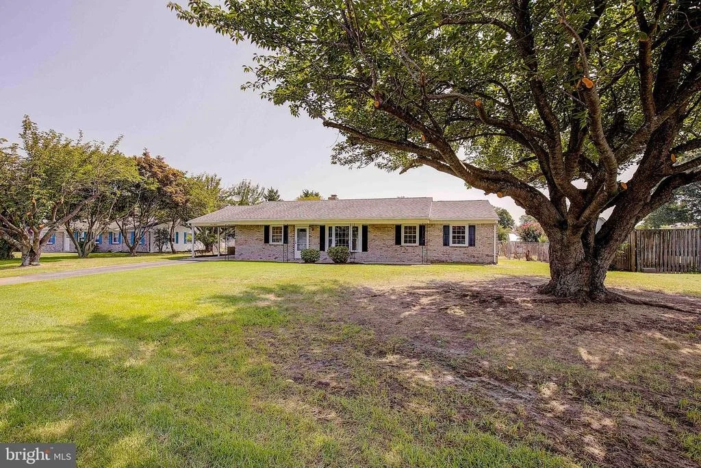 Photo of 318 OVERLOOK DRIVE