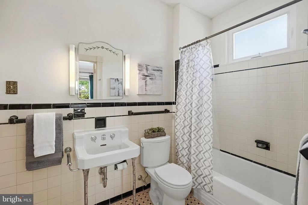 Photo of 9026 SUDLEY ROAD