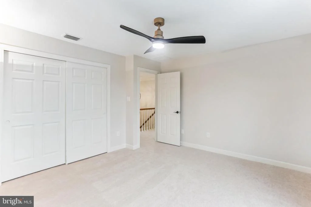 Photo of 9409 THORNEDIKE DRIVE