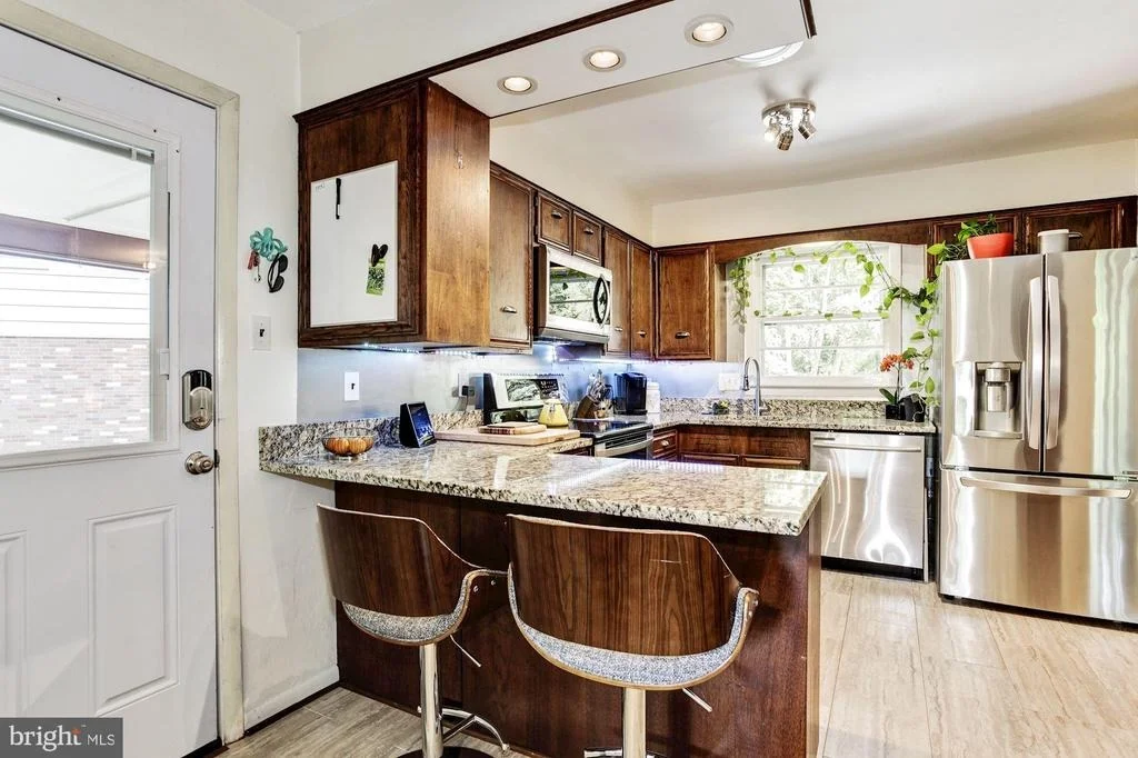 Photo of 7104 HADLOW COURT