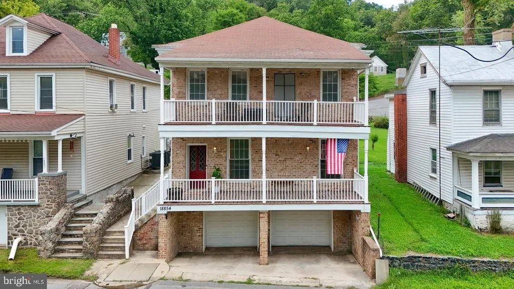 Photo of 18854 SANDYHOOK ROAD